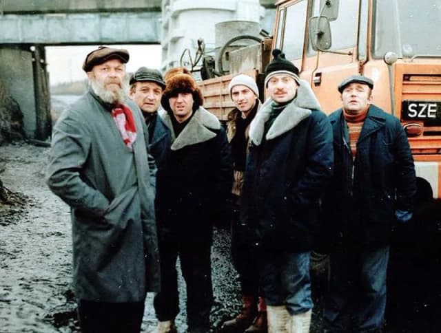 Co to konia obchodzi - odkryj ukryte przesłanie filmu i jego znaczenie Co to konia obchodzi - odkryj ukryte przesłanie filmu i jego znaczenie
