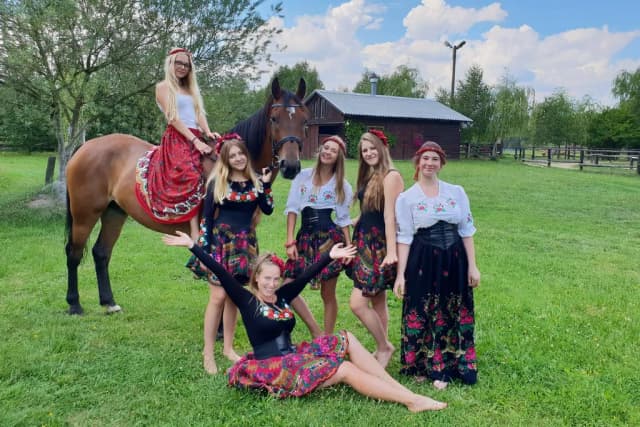 Stadnina koni Nowa Wieś - najlepsze stajnie i jazda konna dla każdego Stadnina koni Nowa Wieś - najlepsze stajnie i jazda konna dla każdego